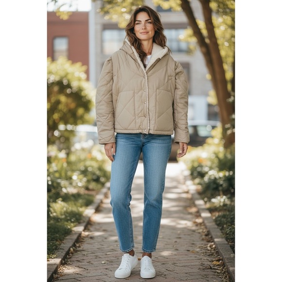 Blank NYC Warm Hearts Quilted Sherpa Collar Jacket Coat, Small, Cream‎ Color NWT - Picture 2 of 6